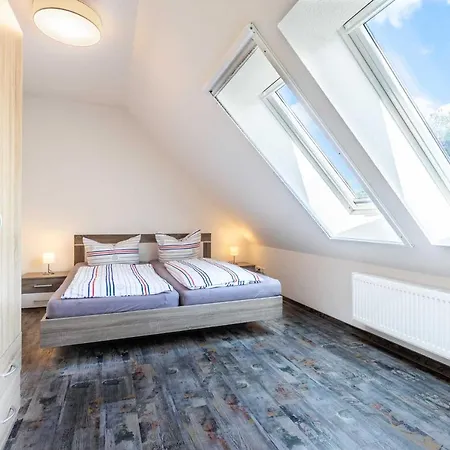 Familien Lucky Bei Kuehlungsborn Ofc 08 *