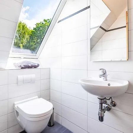 Familien Lucky Bei Kuehlungsborn Ofc 08 *