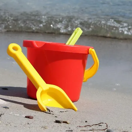 Familien Lucky Bei Kuehlungsborn Ofc 08 *